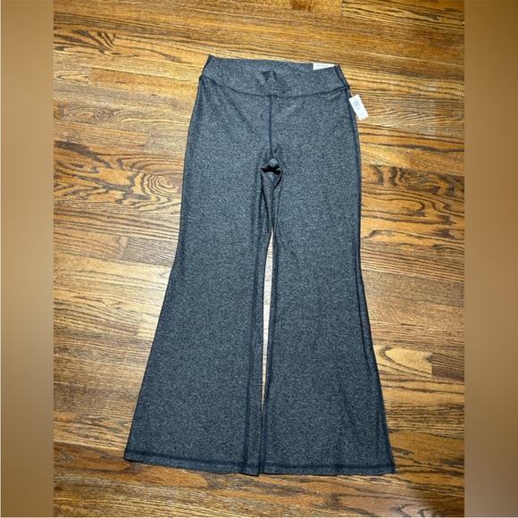 New Old Navy Flare Pants - Picture 2 of 4